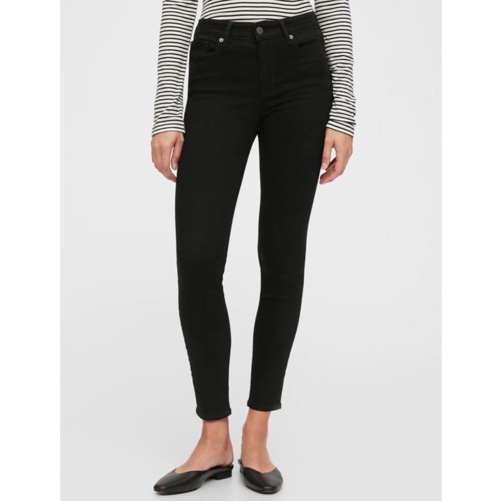 Gap women’s black skinny jeans mid rise dark Wash leggings jeans size 28r